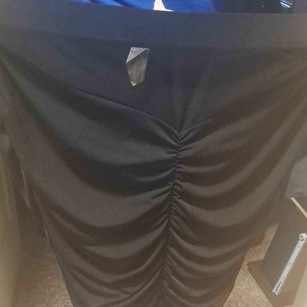 Elegant Black Ruched Skirt